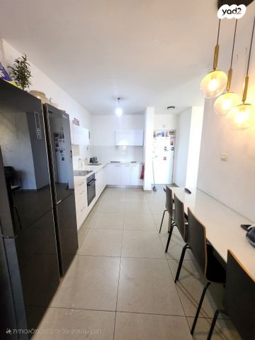 דירה, אליהו הנביא, פסגות אפק, ראש העין