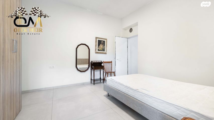 דירה, אנצו סירני, גבעת הרמבם, גבעתיים