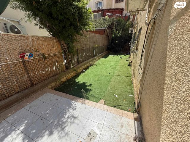 דירת גן, דרך הציונות, רובע ג', אריאל