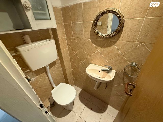 דירת גן, דרך הציונות, רובע ג', אריאל