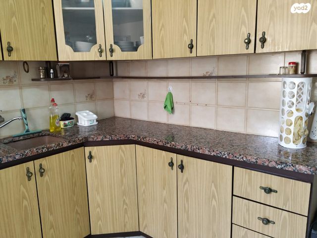 דירה, זלמן שז"ר, בן גוריון כנען, צפת