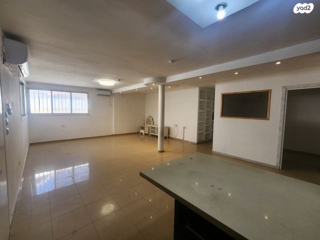 דירת גן, בושם, לבנה, תל אביב יפו