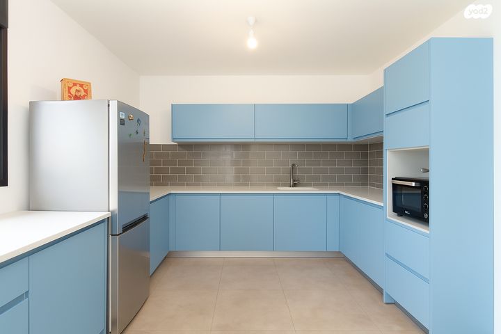 דירה, קרל פופר, נתניה