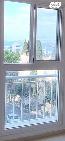 גג/ פנטהאוז, חיפה