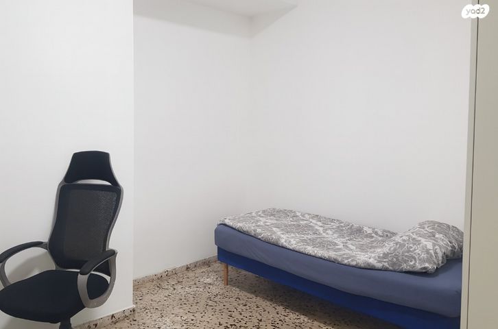 דירה, משה דיין 16, אזור הבילויים, רמת גן