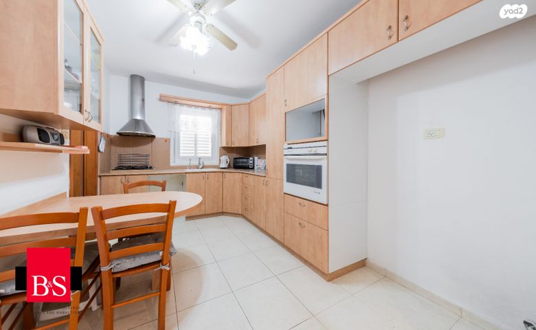 דירה, שדרות ירושלים 12, מרכז העיר דרום, נתניה