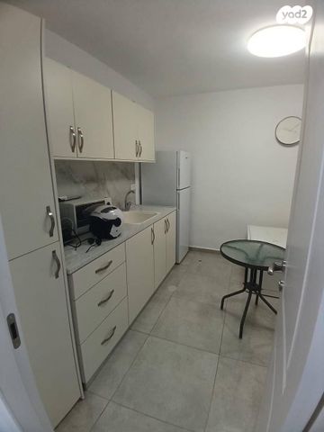 דרך השלום 42