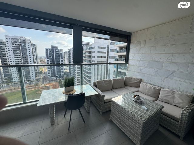 דירה, נאות שמיר, רמלה