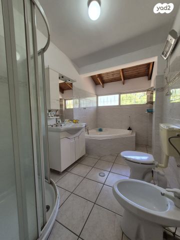 בית פרטי/ קוטג', נווה מגן, רמת השרון