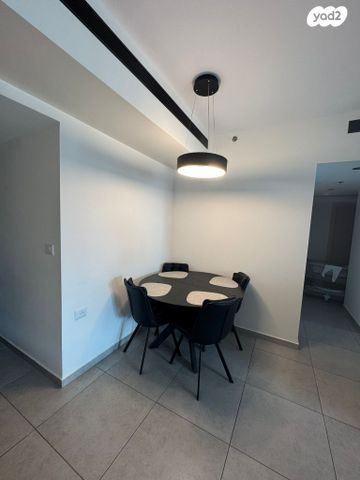 דירה, נאות שמיר, רמלה