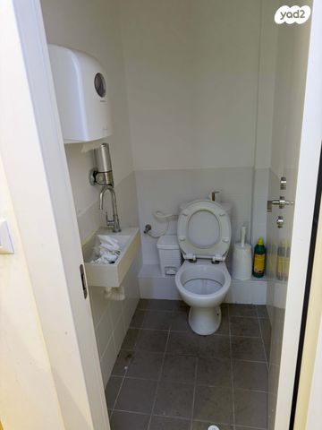 חנויות/ שטח מסחרי, דיזנגוף 70, הצפון הישן - דרום, תל אביב יפו