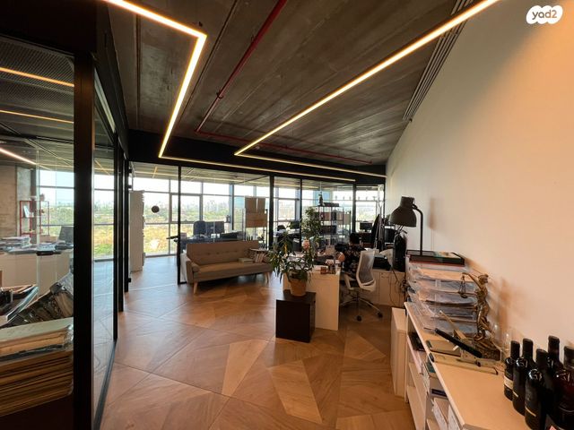 משרדים, נח מוזס 2, ראשון לציון