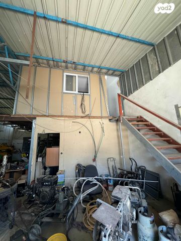 מבני תעשיה, ליסבון, אזור תעשיה, שדרות