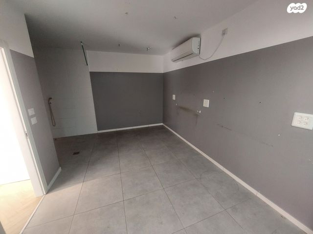 חנויות/ שטח מסחרי, קדושי קהיר, נאות רחל, חולון