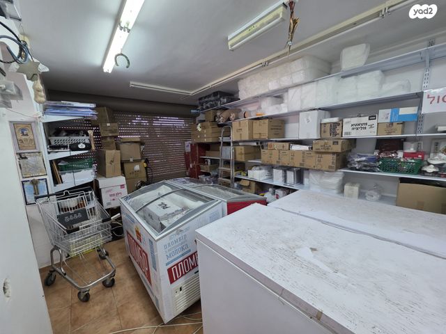 חנויות/ שטח מסחרי, שדרות נשיאי ישראל, המיסדים, כרמיאל