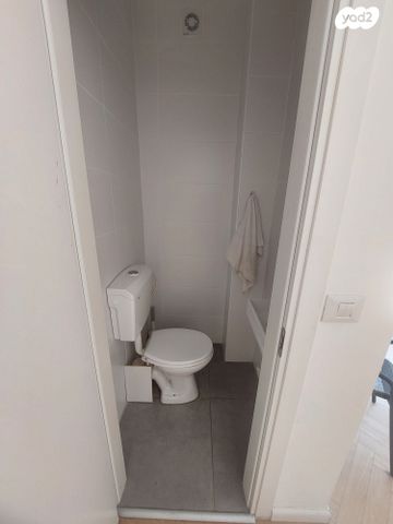 חנויות/ שטח מסחרי, קדושי קהיר, נאות רחל, חולון