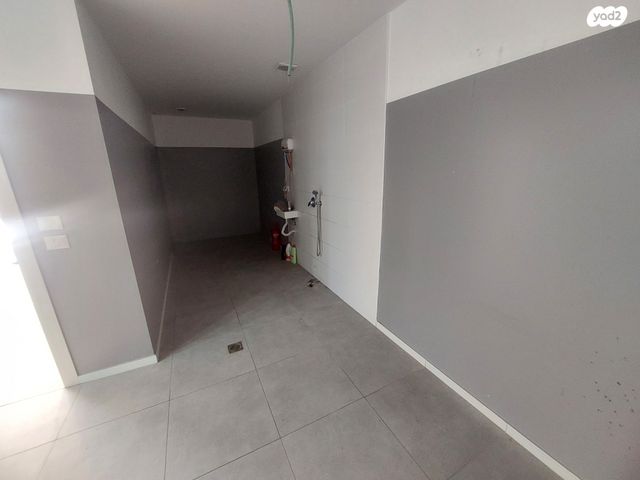 חנויות/ שטח מסחרי, קדושי קהיר, נאות רחל, חולון