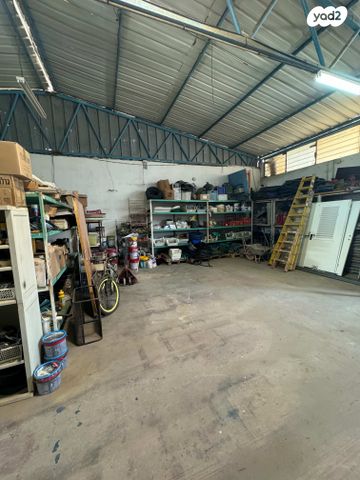 מבני תעשיה, ליסבון, אזור תעשיה, שדרות