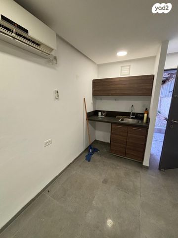 משרדים, שדרות בן גוריון 63, מרכז העיר, סביניה, הוותיקה, קרית ביאליק