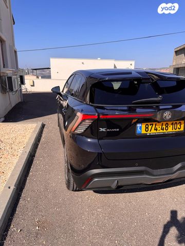 מודעת רכב אם ג'י MG4