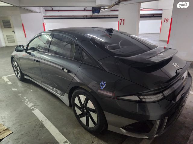 יונדאי איוניק 6