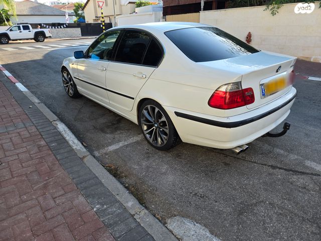 מודעת רכב ב מ וו סדרה 3