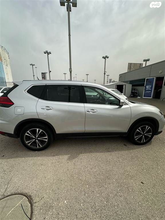 ניסאן אקס טרייל