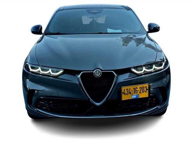 אלפא רומיאו טונלה