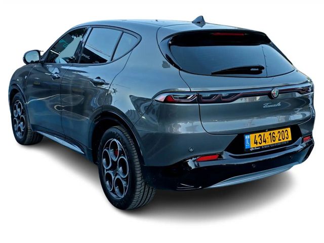 אלפא רומיאו טונלה