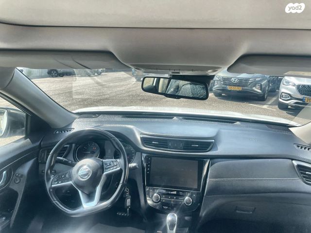 ניסאן אקס טרייל