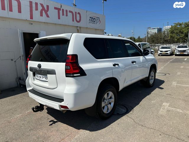 מודעת רכב טויוטה לנד קרוזר 1