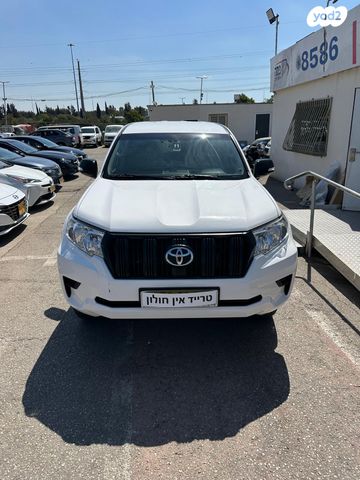 טויוטה לנד קרוזר