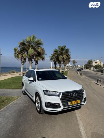 מודעת רכב אאודי Q7