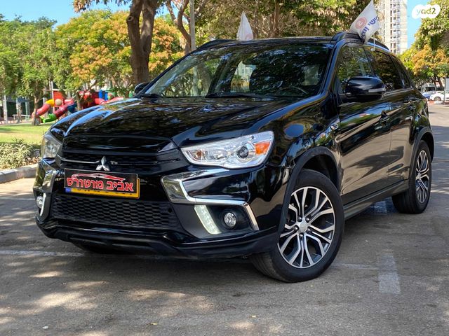 מודעת רכב מיצובישי ASX