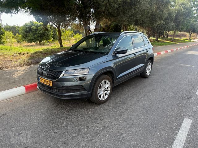 מודעת רכב סקודה קארוק