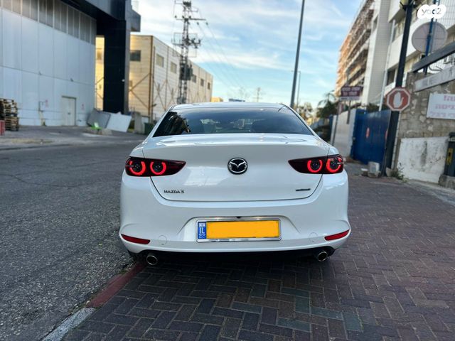 מאזדה 3