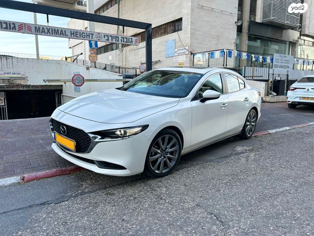 מודעת רכב מאזדה 3