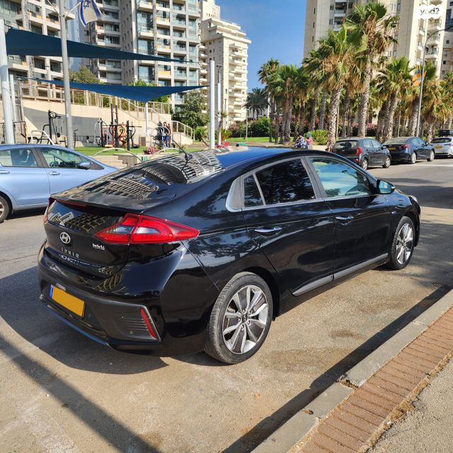 יונדאי איוניק