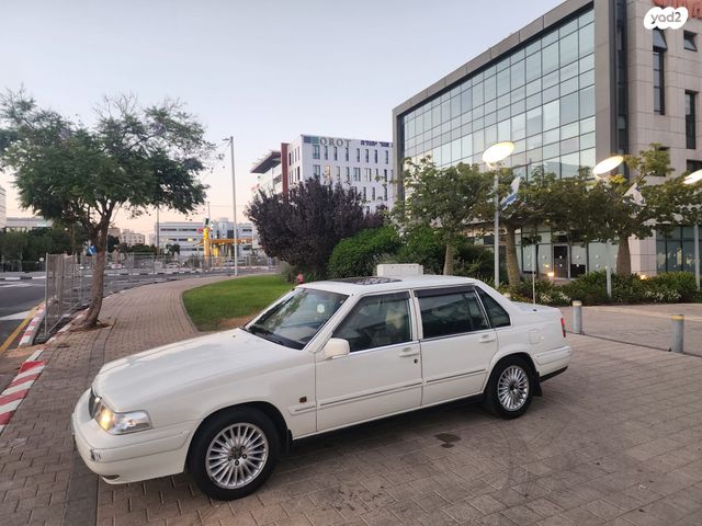 מודעת רכב וולוו 960
