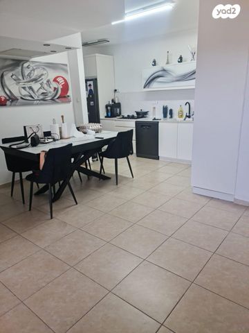 דירה, העפרוני 36, צפון הכרם, עכו