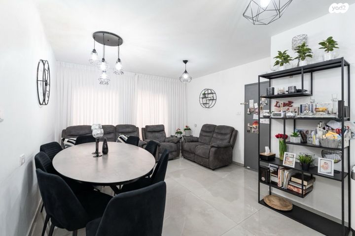 דירה, רבי עקיבא 15, גבעת רוקח, בני ברק