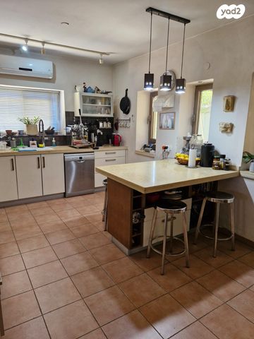 בית פרטי/ קוטג', רקפת 233, גן נר, גן נר