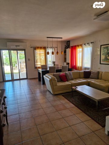 בית פרטי/ קוטג', רקפת 233, גן נר, גן נר