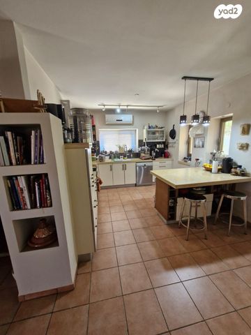 בית פרטי/ קוטג', רקפת 233, גן נר, גן נר