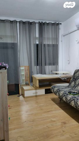 סאבלט, הרא"ה 131, עליות, רמת גן