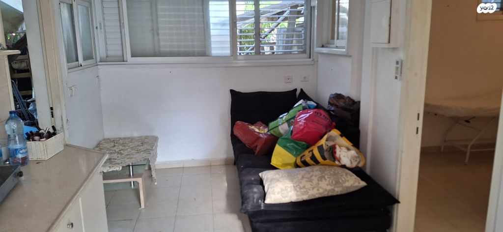 יחידת דיור, פנקס 4, שיכוני מזרחי, כפר סבא