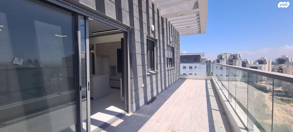 גג/ פנטהאוז, יוסף שילוח 2, משכנות האומנים, קרית מוצקין