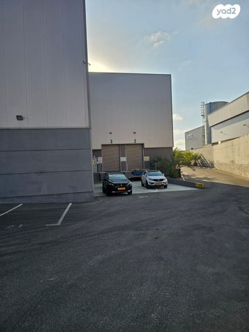 מחסנים, דרך החרושת 1, פארק תעשיות רבין, קרית גת