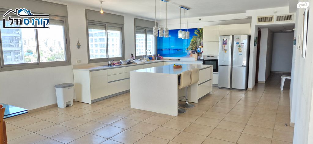 גג/ פנטהאוז, דרך לוי אשכול 70, קיראון, קרית אונו