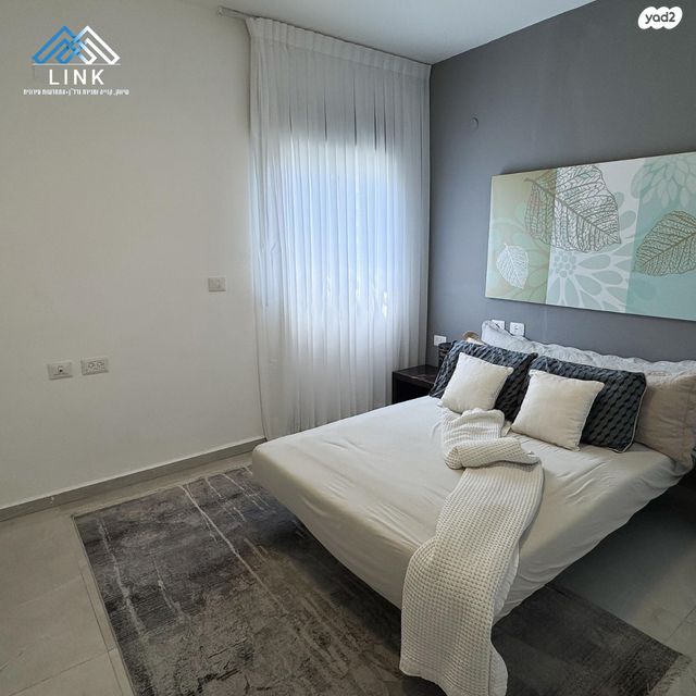 גג/ פנטהאוז, דוכיפת, רמות יצחק, נשר